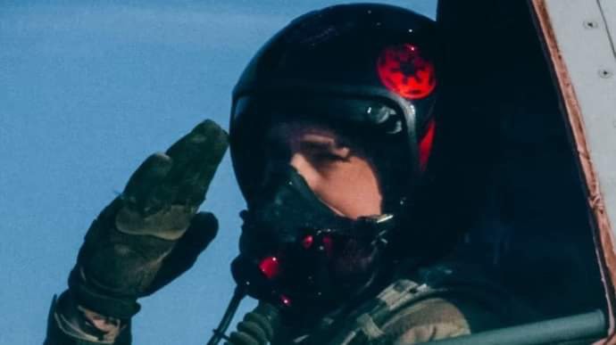 Ukraine đau đớn khi phi công cừ khôi Vladyslav Rykov tử trận- Ảnh 1.