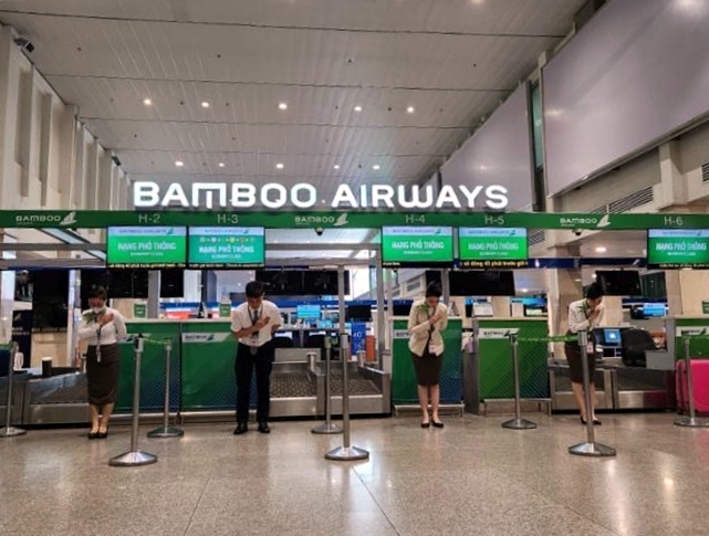 Bamboo Airways "bất ngờ" khai thác dịch vụ mặt đất, giá vé máy bay biến động ra sao?- Ảnh 1.
