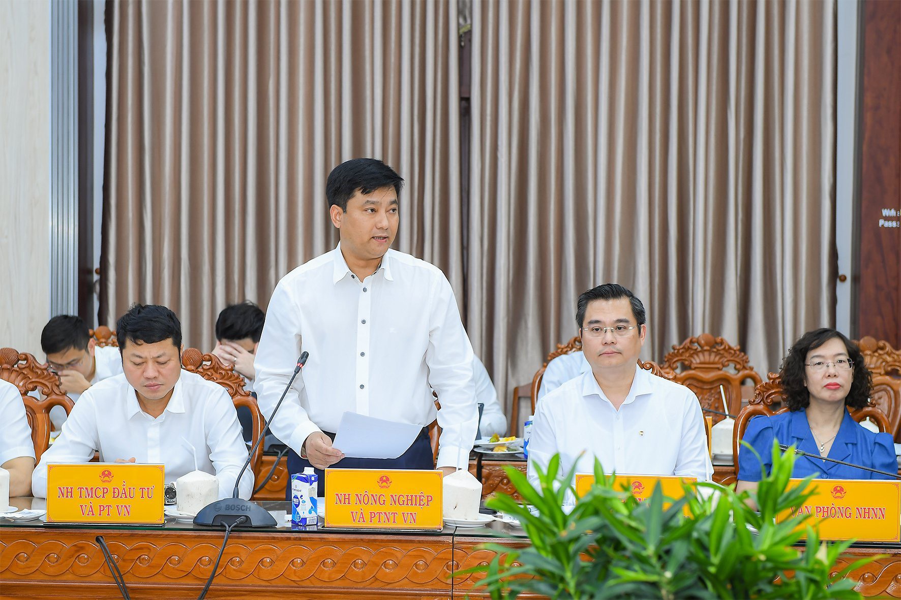 Đồng chí Phạm Toàn Vượng - Tổng Giám đốc Agribank phát biểu tại buổi làm việc.