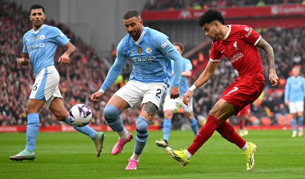 Hòa Man City, Liverpool mất ngôi đầu bảng vào tay Arsenal- Ảnh 1.