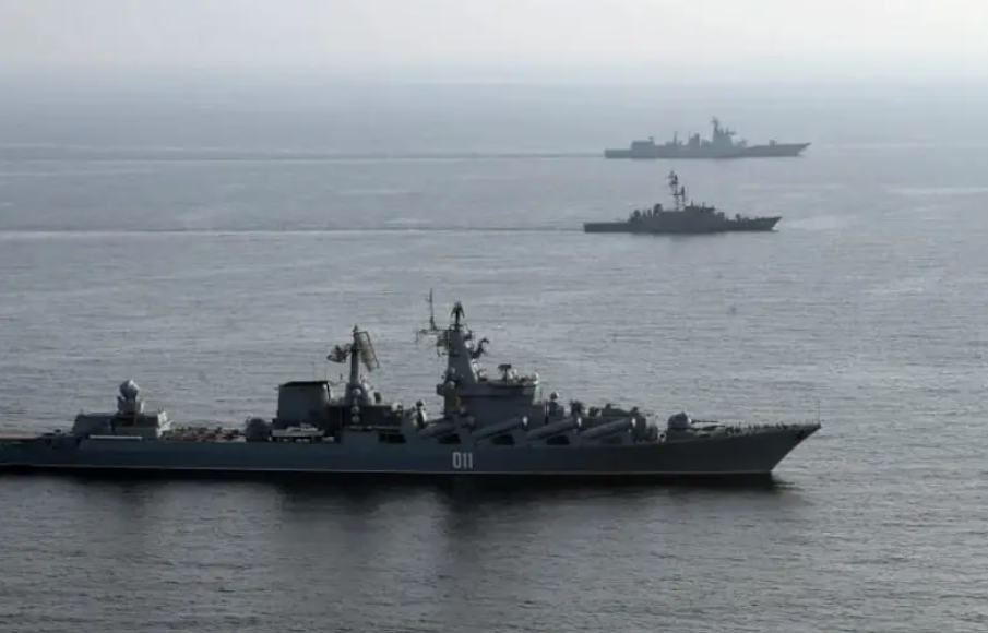 Loạt tàu chiến "khủng" của Nga, Iran, Trung Quốc tập trận chung giữa căng thẳng ở Biển Đỏ- Ảnh 1.