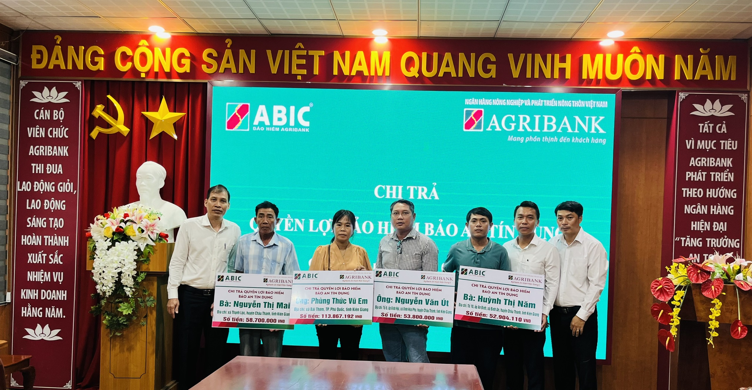 Bảo hiểm Agribank Kiên Giang chi trả hơn 279 triệu đồng cho gia đình các khách hàng vay vốn tại Agribank CN Kiên Giang II- Ảnh 1.