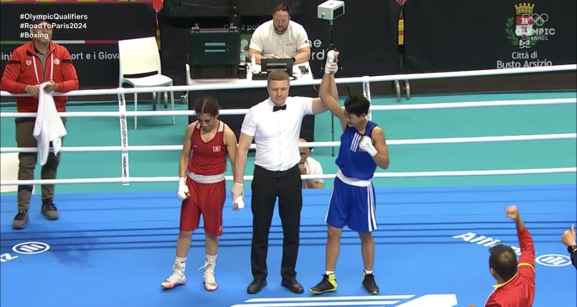 Phản đòn cực đỉnh, nữ võ sĩ boxing Võ Thị Kim Ánh giành suất dự Olympic 2024- Ảnh 3.