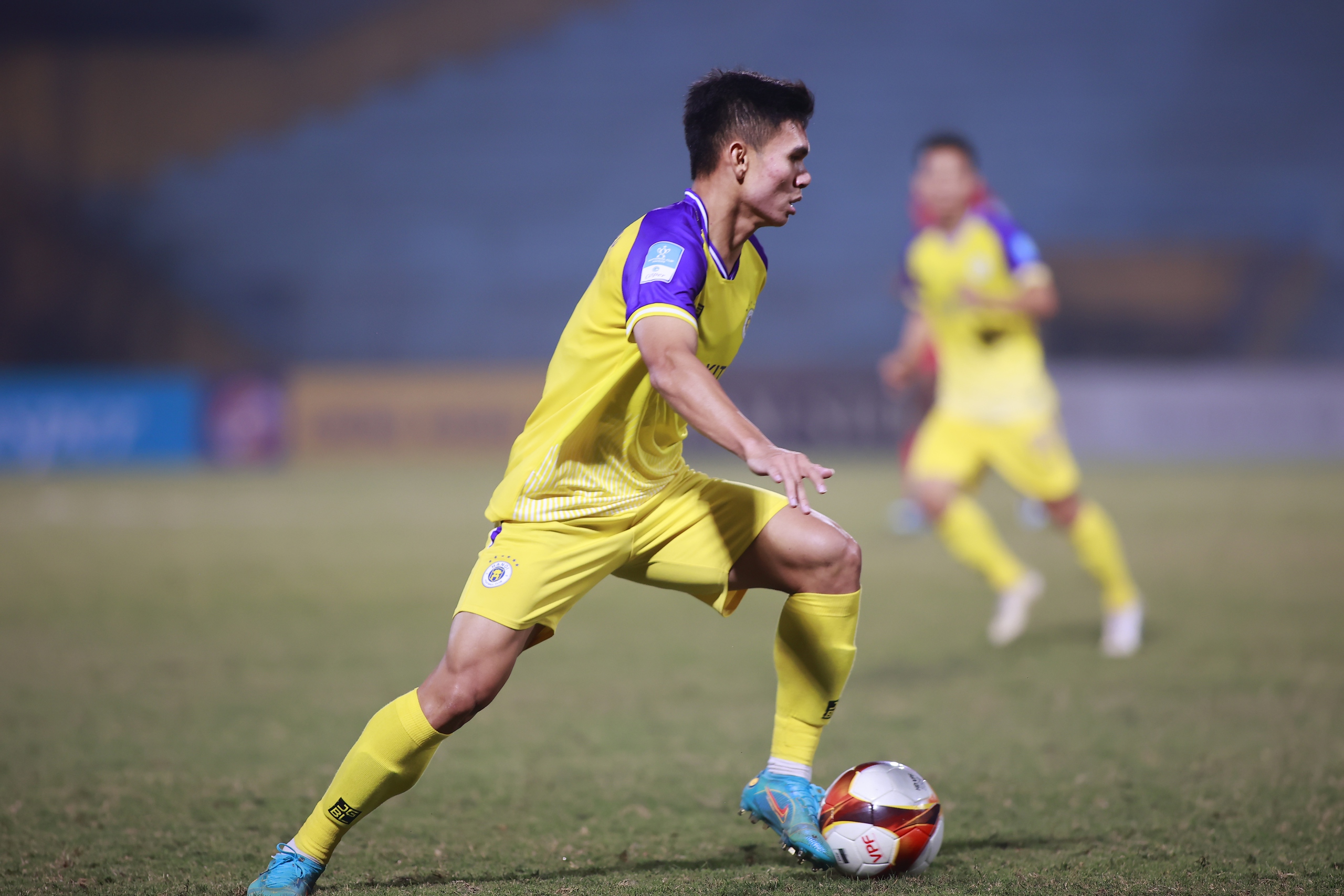 HLV Troussier dự khán, Hà Nội FC đánh bại Hồng Lĩnh Hà Tĩnh- Ảnh 8.