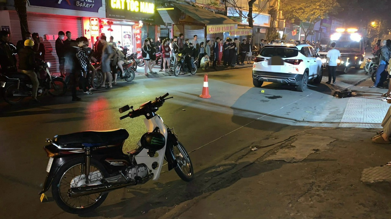 Vụ nữ tài xế vi phạm nồng độ cồn va chạm giao thông ở Trần Cung: Quyết định mới từ Chủ tịch Hà Nội- Ảnh 1.