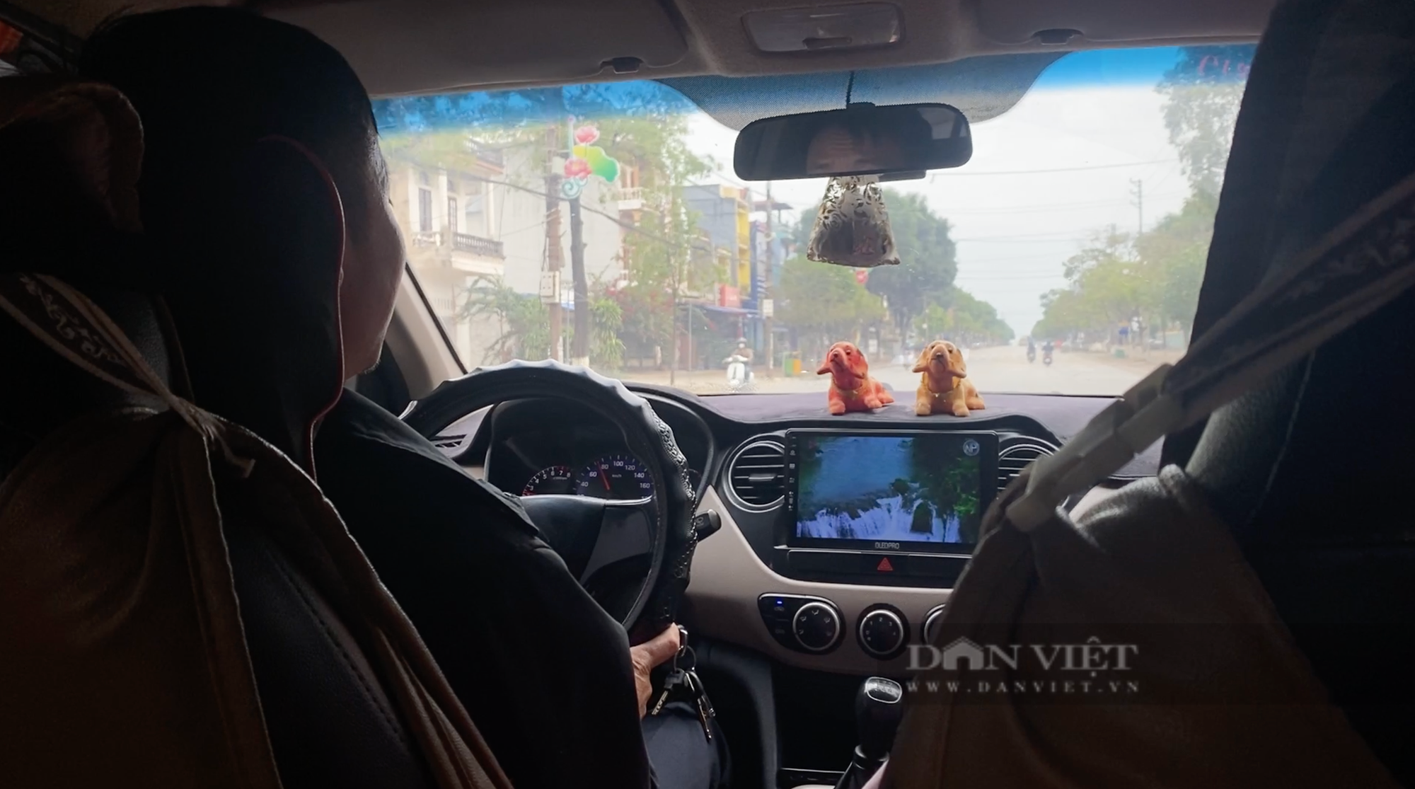 Công ty Thanh Sang: Xe kinh doanh “núp bóng” xe gia đình chở khách khắp Thủ đô- Ảnh 2.