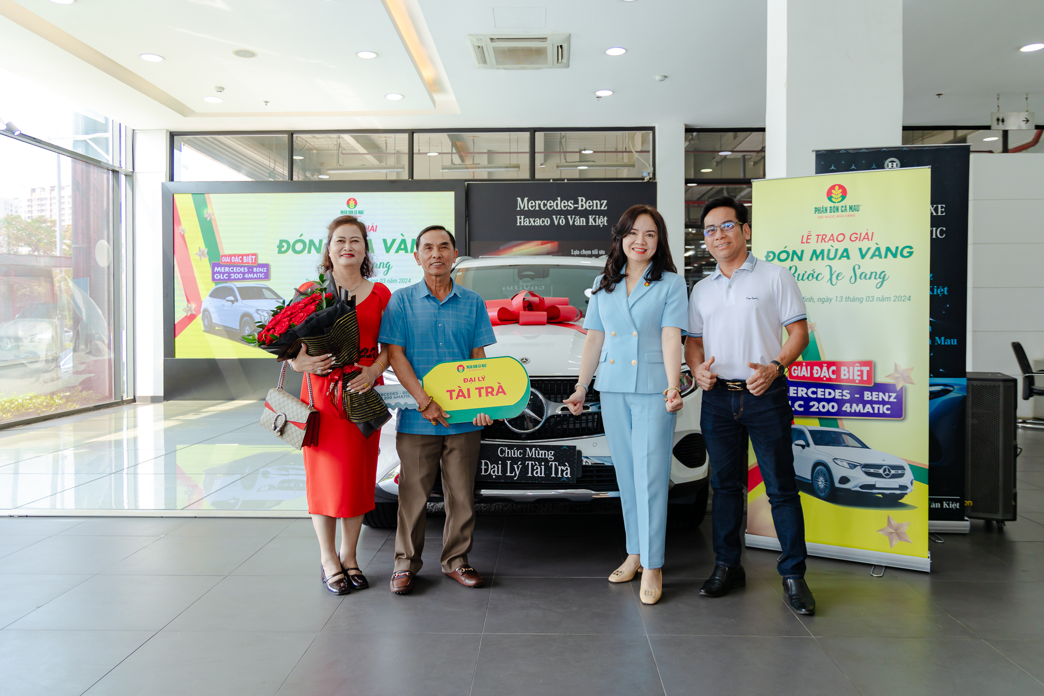 “Đón mùa vàng – Rước xe sang”: Phân Bón Cà Mau trao giải thưởng đặc biệt cho khách hàng ở Đắk Lắk- Ảnh 1.
