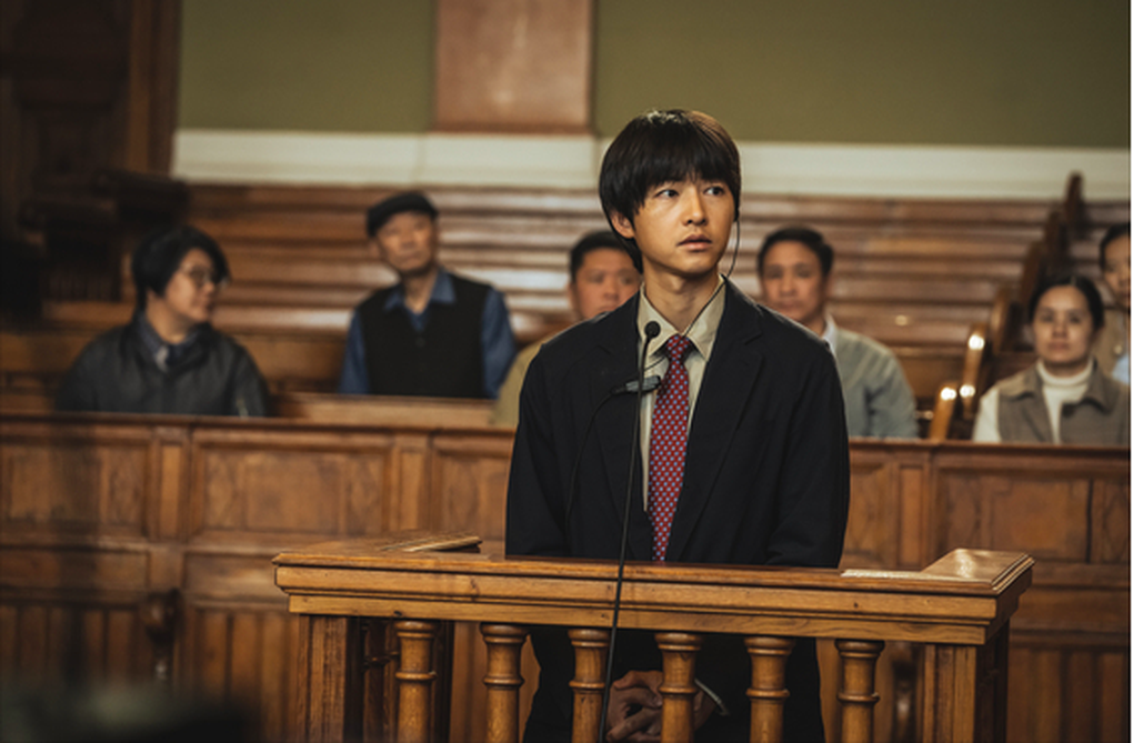 Song Joong Ki bị chê diễn xuất thiếu cảm xúc, phim vẫn đạt tỉ suất ấn tượng- Ảnh 2.