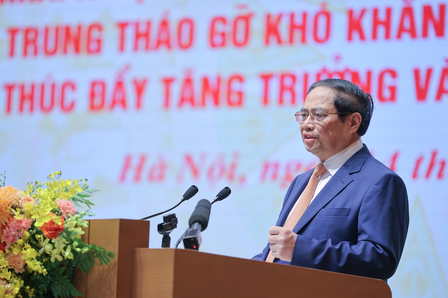Thủ tướng Phạm Minh Chính: Điều hành chính sách tiền tệ cần “năm tăng, năm giảm, năm tăng tốc, bứt phá”- Ảnh 1.