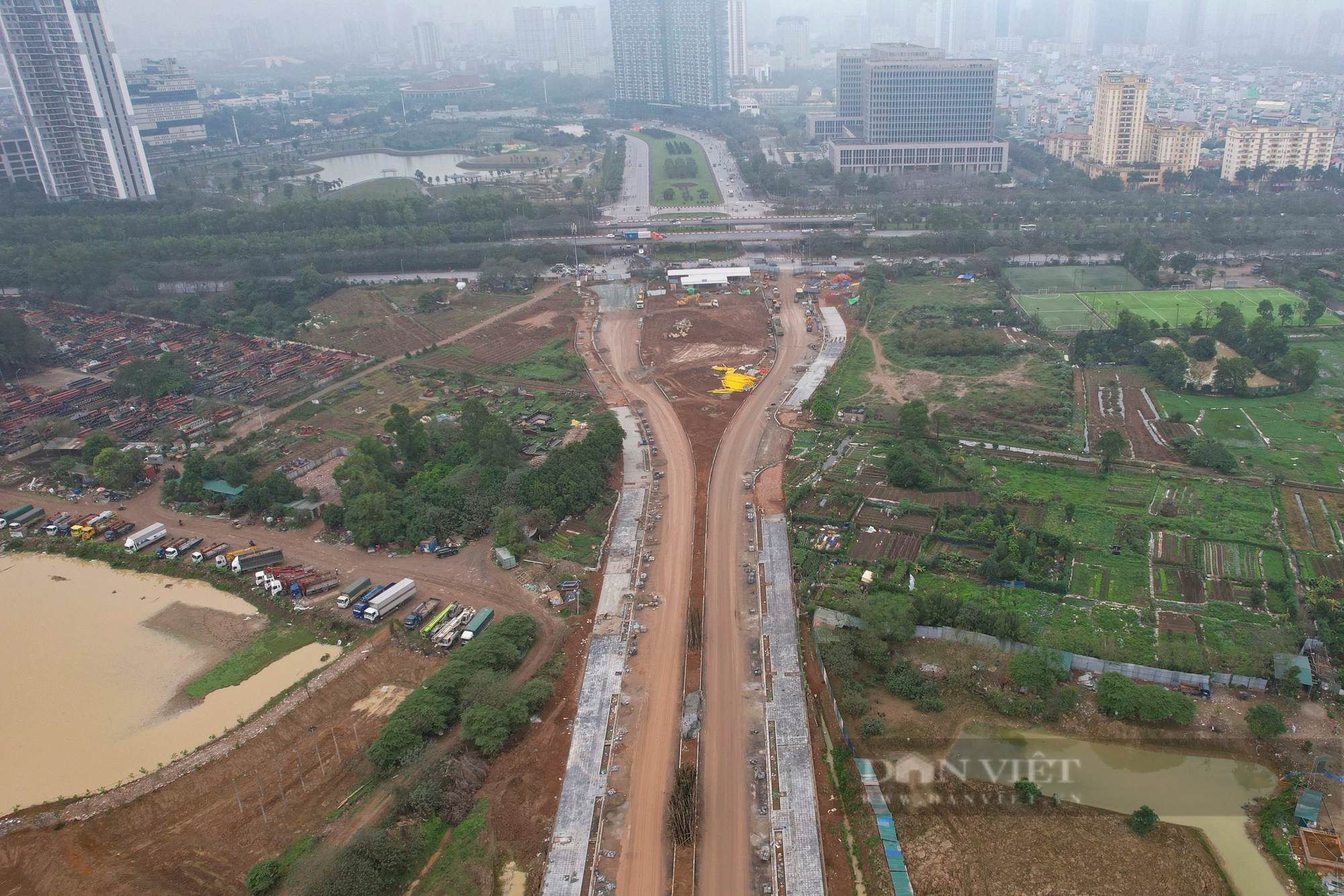 Toàn cảnh tuyến đường trị giá hơn 740 tỷ đồng nối 2 quận ở Hà Nội sắp thông xe- Ảnh 1.