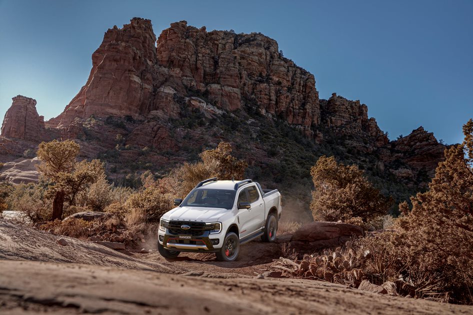 Ford Everest Platinum và Ranger Stormtrak ra mắt Việt Nam, thêm lựa chọn mới cho khách hàng- Ảnh 9.