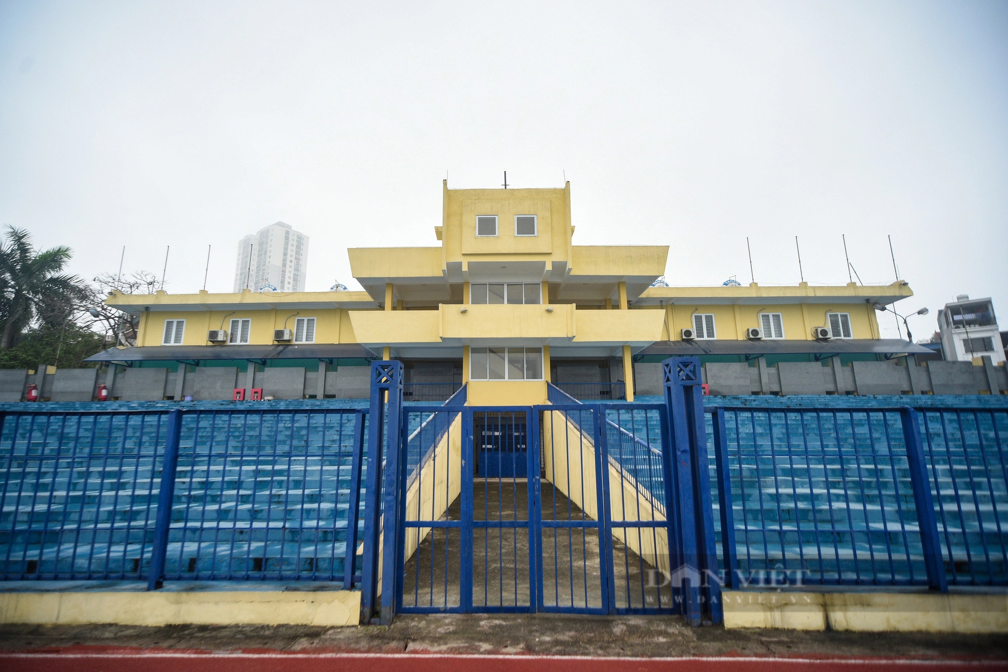 Hiện trạng sân vận động Hà Đông trước thông tin được tổ chức V-League- Ảnh 4.