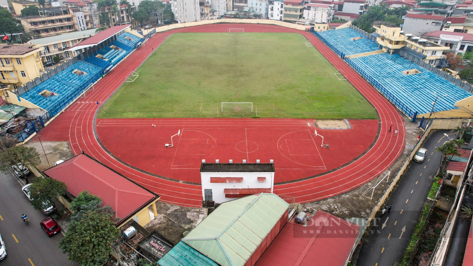 Hiện trạng sân vận động Hà Đông trước thông tin được tổ chức V-League- Ảnh 10.