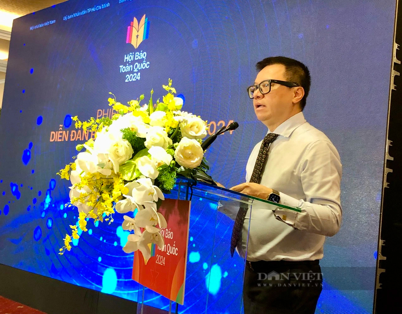 Chủ tịch Hội Nhà báo Việt Nam: Cần thảo luận thường xuyên để đào xới các vấn đề cấp bách của báo chí- Ảnh 1.