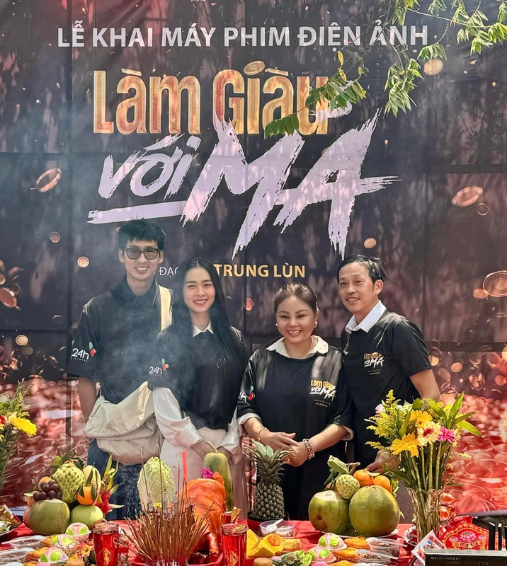 NSƯT Hoài Linh xuất hiện già nua, khắc khổ cạnh diễn viên Quang Minh dù kém 10 tuổi- Ảnh 3.