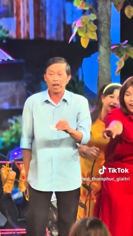 NSƯT Hoài Linh xuất hiện già nua, khắc khổ cạnh diễn viên Quang Minh dù kém 10 tuổi- Ảnh 5.