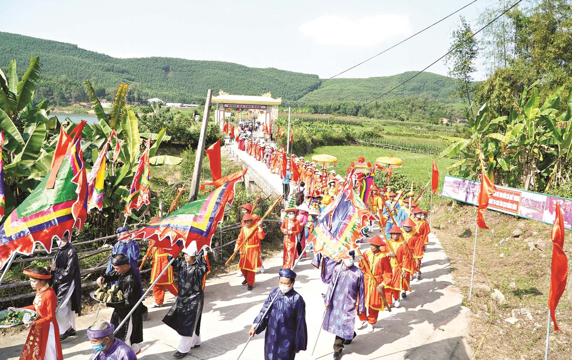 Về huyện miền núi Quảng Nam tham gia lễ hội độc đáo được công nhận di sản văn hóa phi vật thể cấp quốc gia- Ảnh 5.