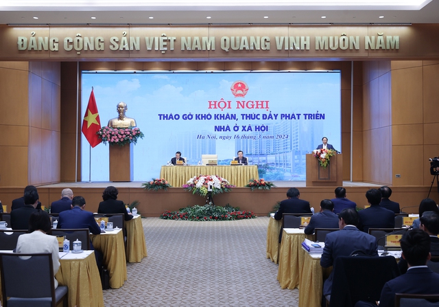 Thủ tướng Phạm Minh Chính: "Không phải nơi xa xôi, vắng vẻ, không làm được nhà ở thương mại thì làm nhà ở xã hội"- Ảnh 2.