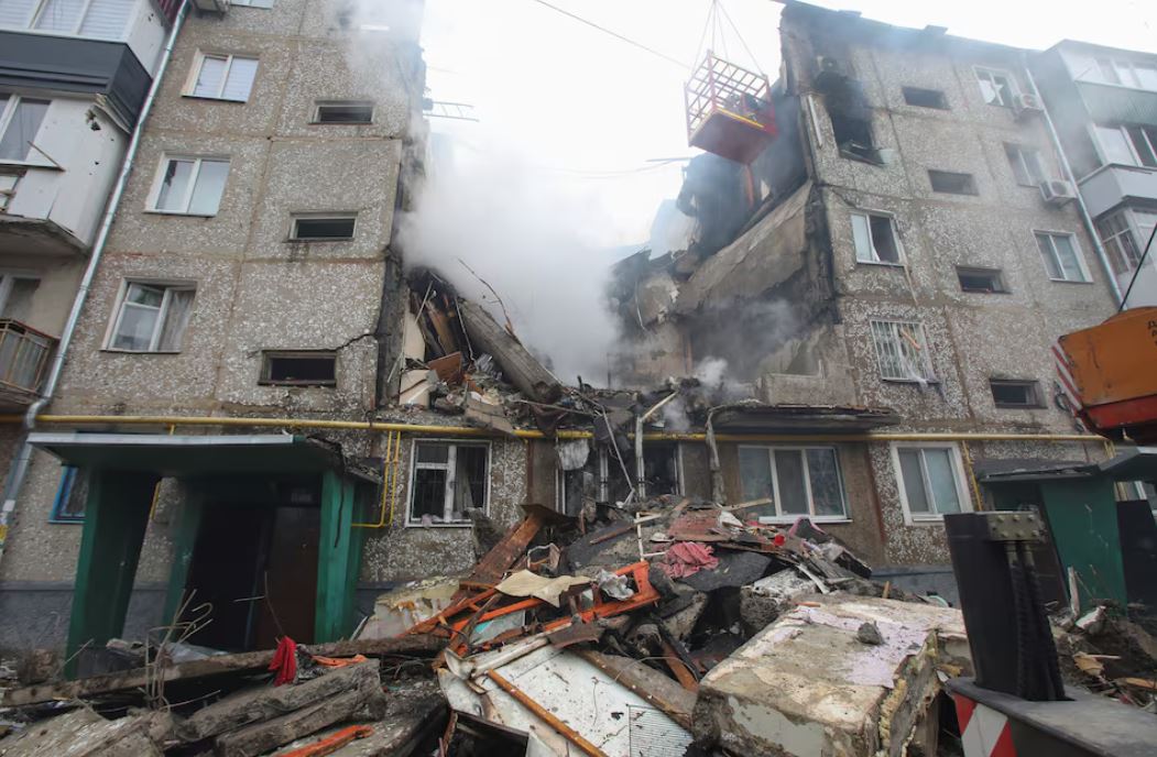 Nga pháo kích trả đũa dữ dội, Ukraine cuống cuồng sơ tán hàng loạt dân- Ảnh 1.
