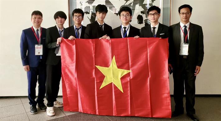 Nam sinh Hà Nội trúng tuyển trường top 1 thế giới, chỉ 2% sinh viên quốc tế theo học- Ảnh 2.