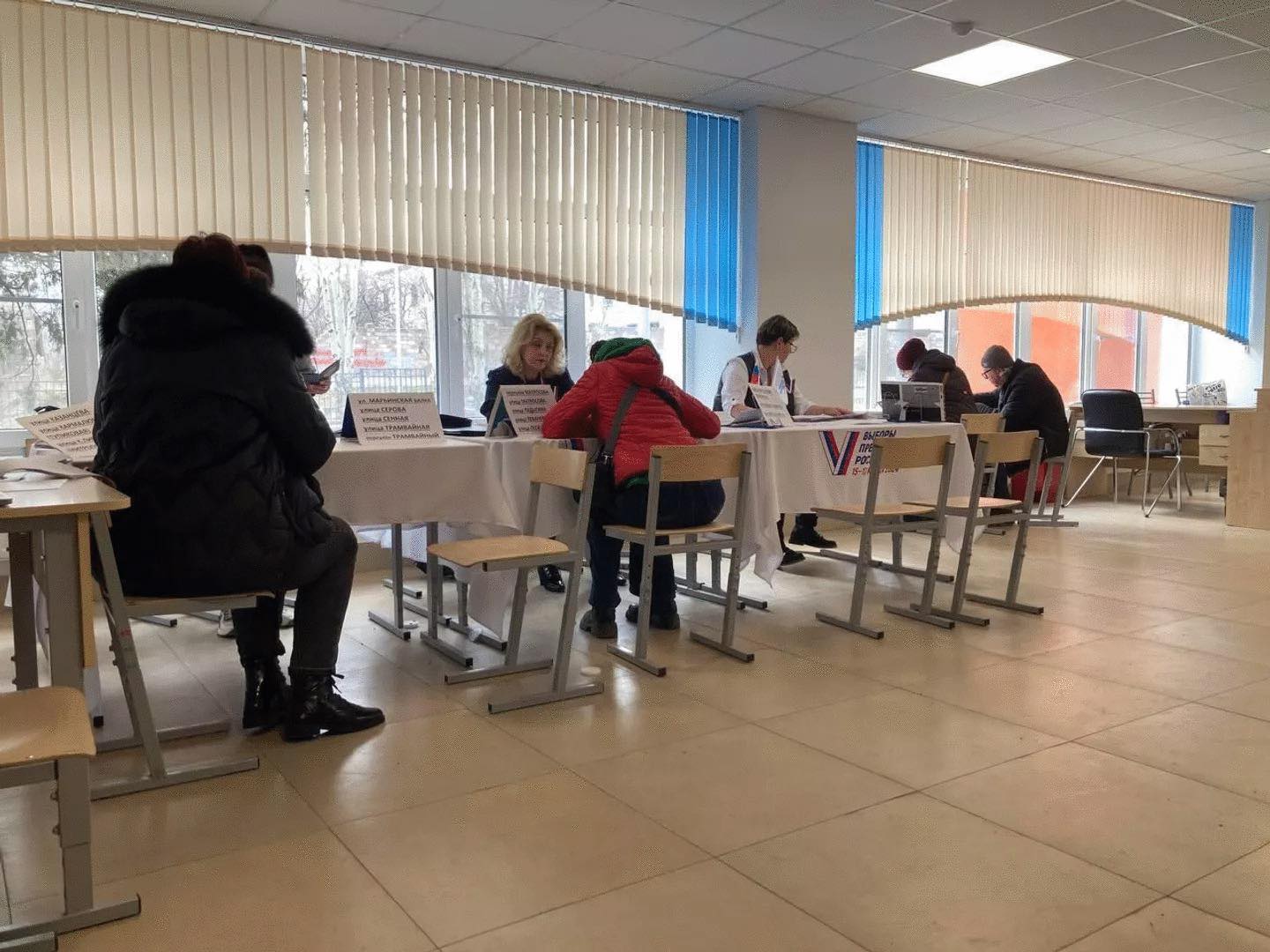 Bầu cử tổng thống Nga: Người dân Donbass bỏ phiếu cho điều gì?- Ảnh 2.