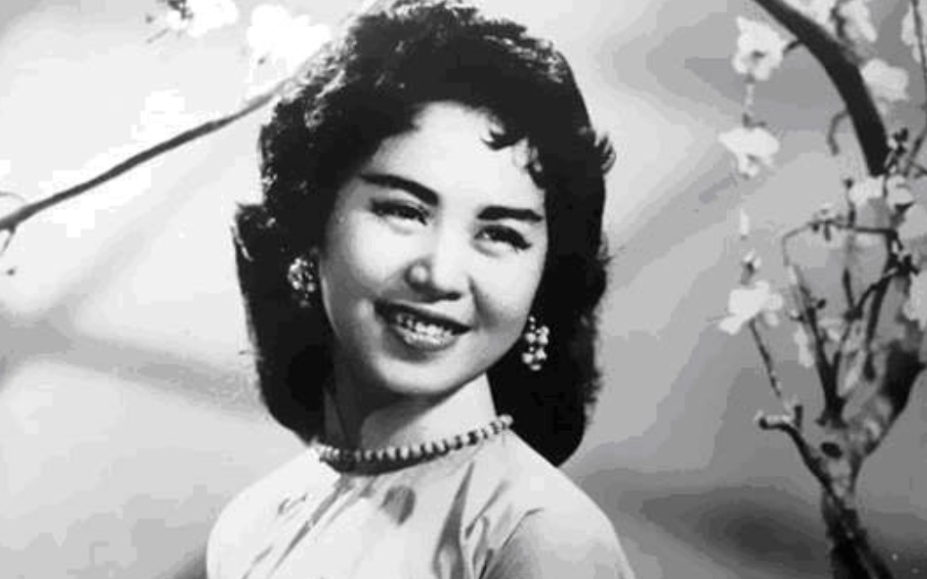 Cuộc hôn nhân đặc biệt của nữ danh ca Việt đầu tiên hát nhạc phim Hollywood