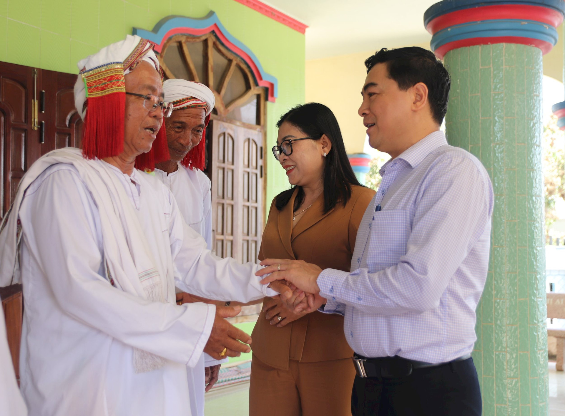 Bộ Chính trị phân công ông Nguyễn Hoài Anh phụ trách Đảng bộ Tỉnh Bình Thuận- Ảnh 4.