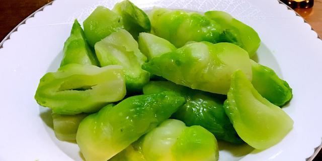 Loại rau xuất hiện trong truyện cổ tích Trạng Quỳnh rất giàu dinh dưỡng nhưng cũng rất dễ mua nhầm sang rau Trung Quốc- Ảnh 5.