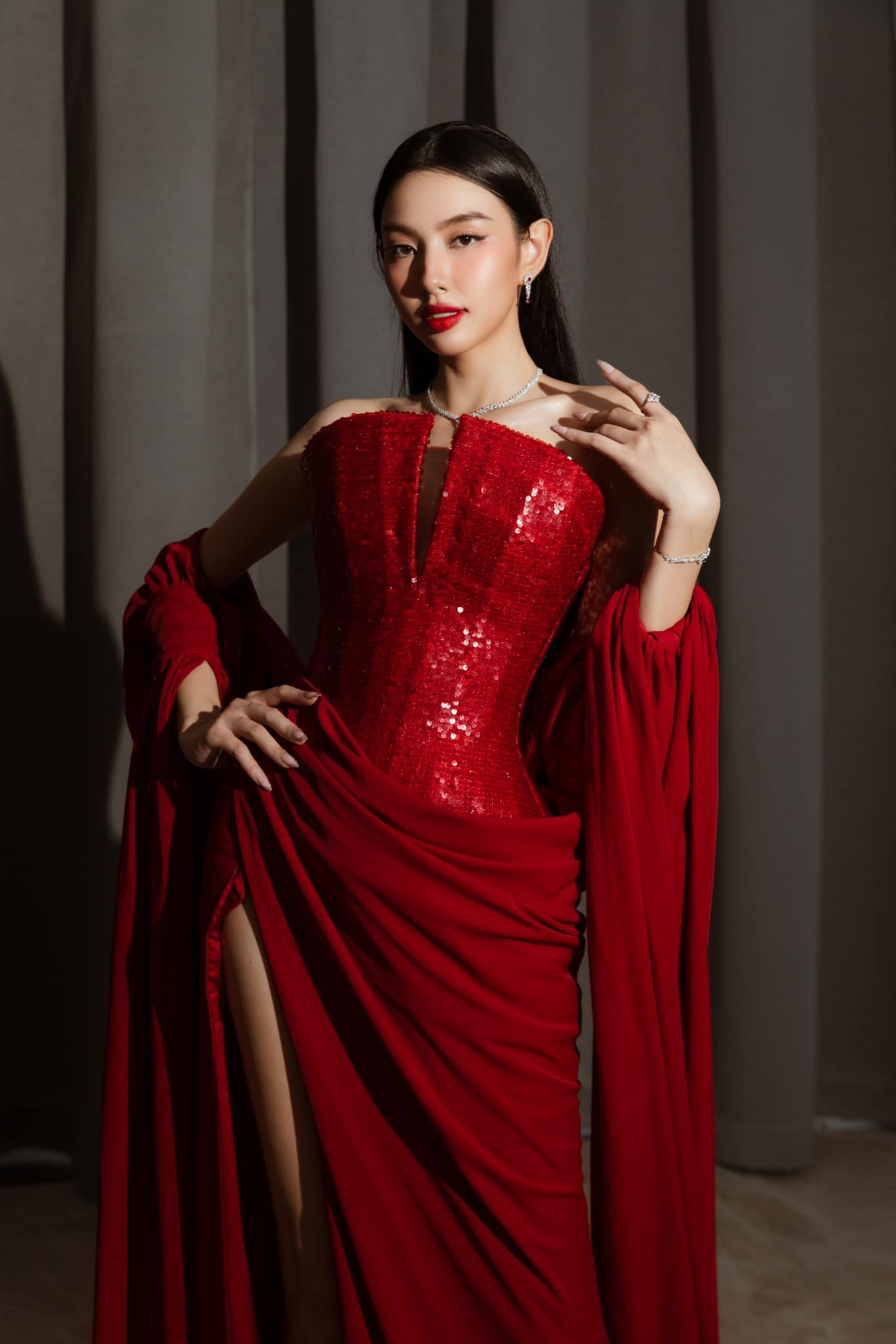 Thực hư Hoa hậu Thùy Tiên chịu chi 68 tỷ đồng mua cổ phần Miss Grand International?- Ảnh 1.