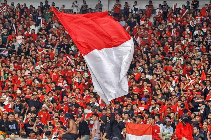 ĐT Indonesia đấu ĐT Việt Nam: Chủ tịch PSSI muốn "cầu thủ số 12" tỏa sáng- Ảnh 1.