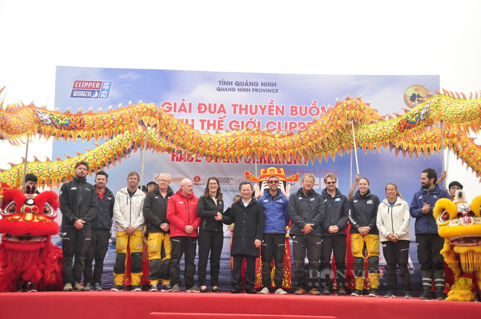 Đoàn đua thuyền buồm Clipper Race rời vịnh Hạ Long, tiếp tục cuộc đua mới- Ảnh 3.