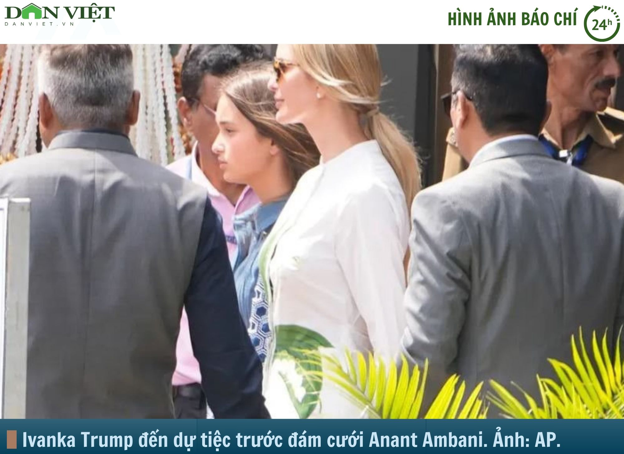 Hình ảnh báo chí 24h: Ivanka Trump đến Ấn Độ dự tiệc con trai tỷ phú giàu nhất châu Á- Ảnh 1.