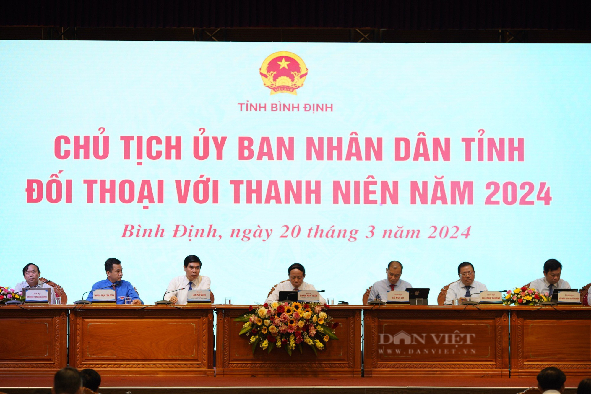 Chủ tịch Phạm Anh Tuấn: "Tại sao phải nghĩ phấn đấu bằng Đà Nẵng, TP.HCM, tôi nghĩ Bình Định phải như Paris"- Ảnh 2.