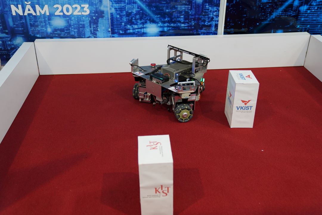 Techfest Hanoi 2023: Ấn tượng với sự sáng tạo, đột phá của Viện Khoa học và Công nghệ Việt Nam - Hàn Quốc - Ảnh 4.