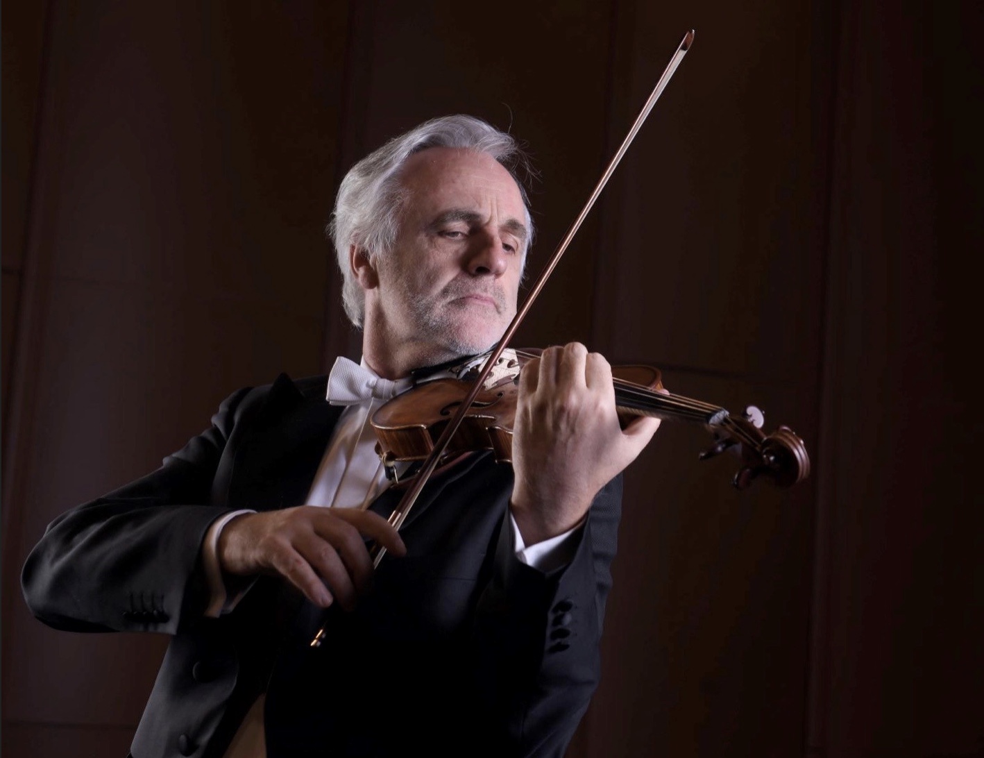 Rainer Honeck - nghệ sĩ violin nổi tiếng của Áo tới Việt Nam biểu diễn- Ảnh 1.