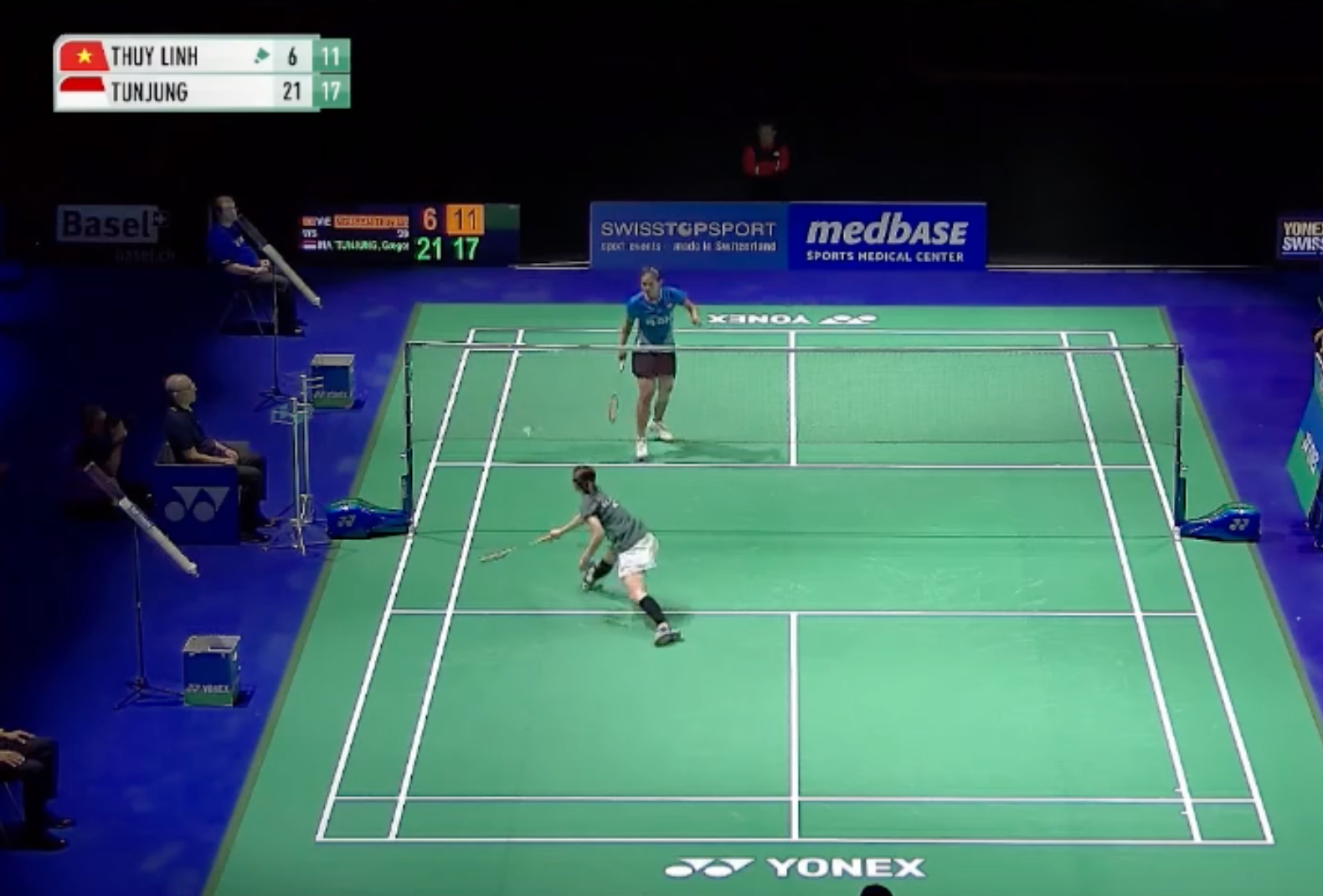 Nguyễn Thùy Linh thua chóng vánh tay vợt số 1 Indonesia - Ảnh 3.