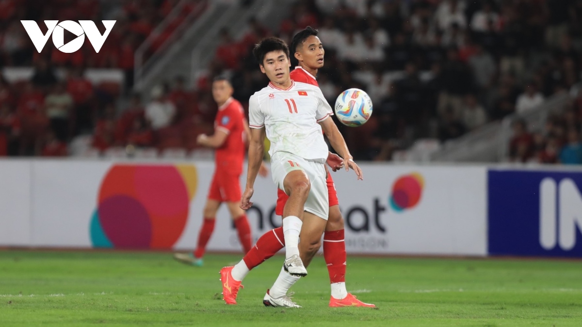 ĐT Việt Nam đã chơi thế nào trong hiệp 1 trước ĐT Indonesia?- Ảnh 1.