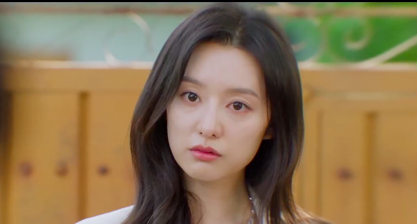 Phim Nữ hoàng nước mắt (Queen of Tears) tập 5: Kim Ji Won khó tha thứ dù Kim Soo Hyun dằn vặt đau khổ?- Ảnh 4.