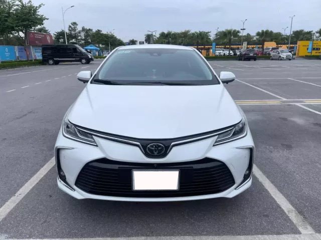 Chạy chưa đầy 1 năm, Toyota Corolla Altis liên tục xuống giá, vì sao?- Ảnh 2.