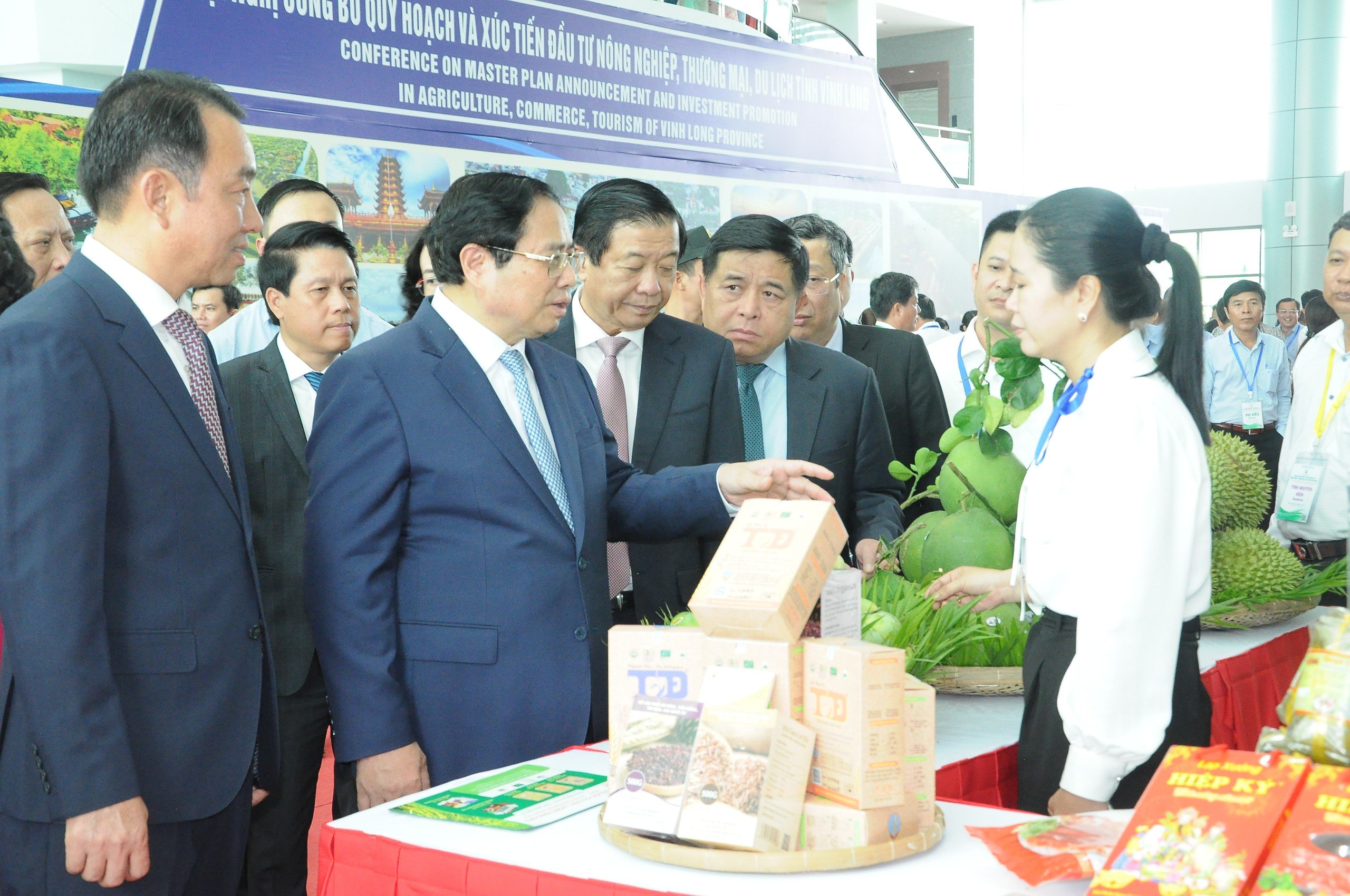 Thủ tướng Phạm Minh Chính yêu cầu Vĩnh Long tập trung các giải pháp phát triển kinh tế nông nghiệp- Ảnh 1.
