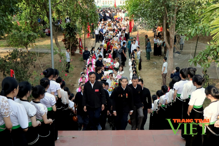 Lai Châu: Lễ hội Nàng Han có gì đặc sắc mà thu hút đông đảo người dân và du khách tới xem?- Ảnh 1.