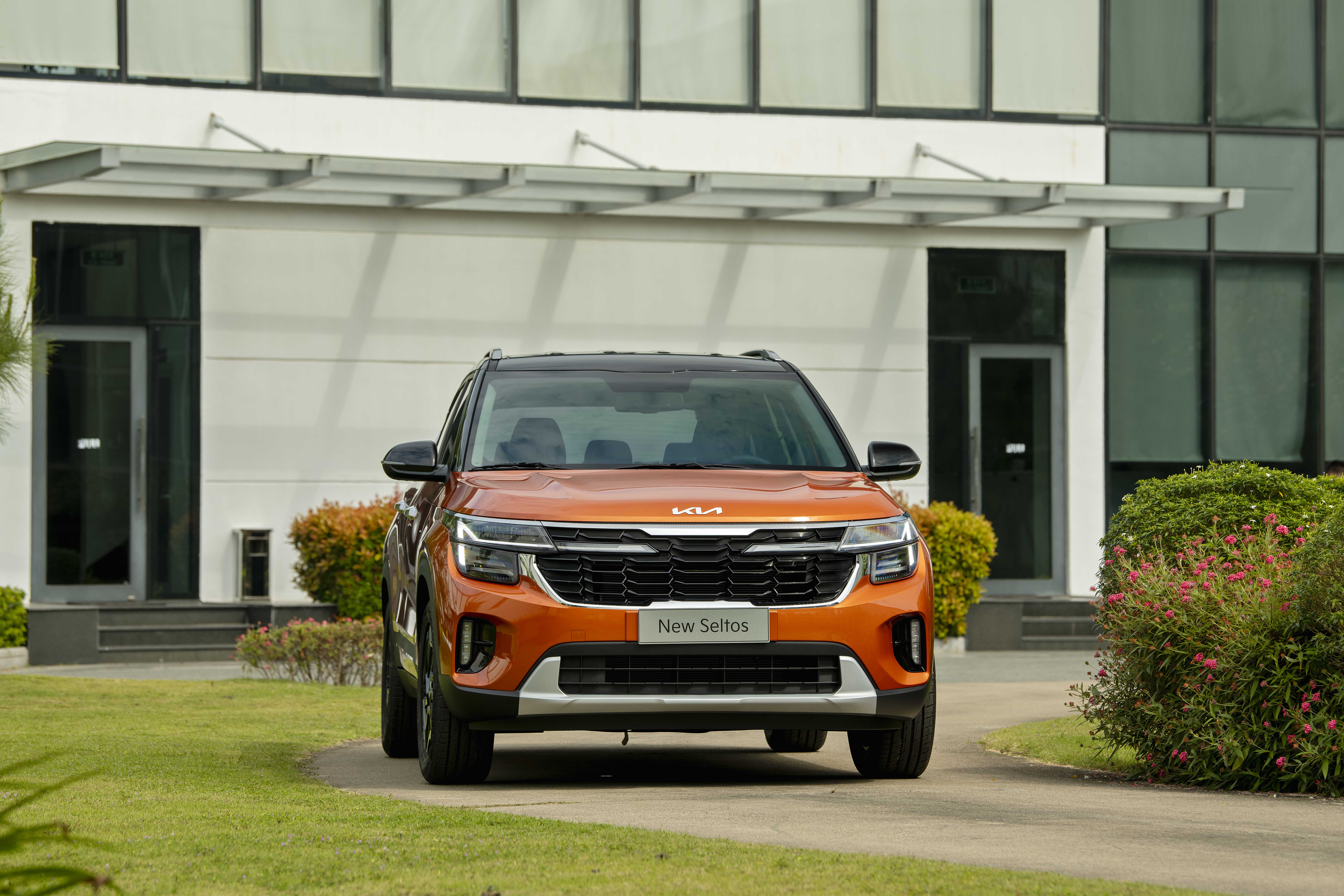 KIA Seltos 2024 ra mắt: Giá lăn bánh hấp dẫn hàng đầu phân khúc B-SUV- Ảnh 4.