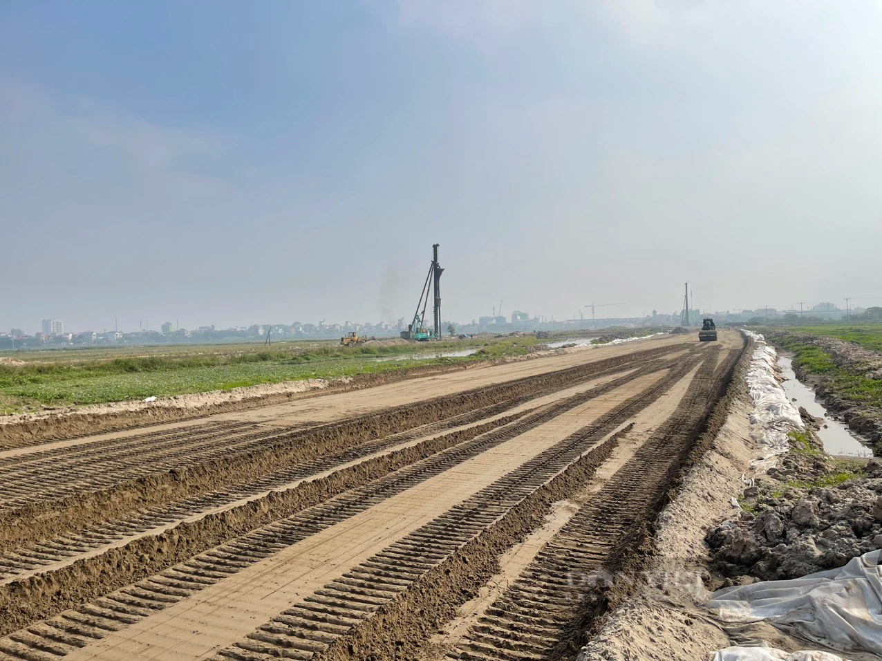 Điều chỉnh kế hoạch sử dụng đất năm 2024 đối với tuyến đường Vành đai 4 đoạn qua huyện Hoài Đức (Hà Nội)- Ảnh 1.