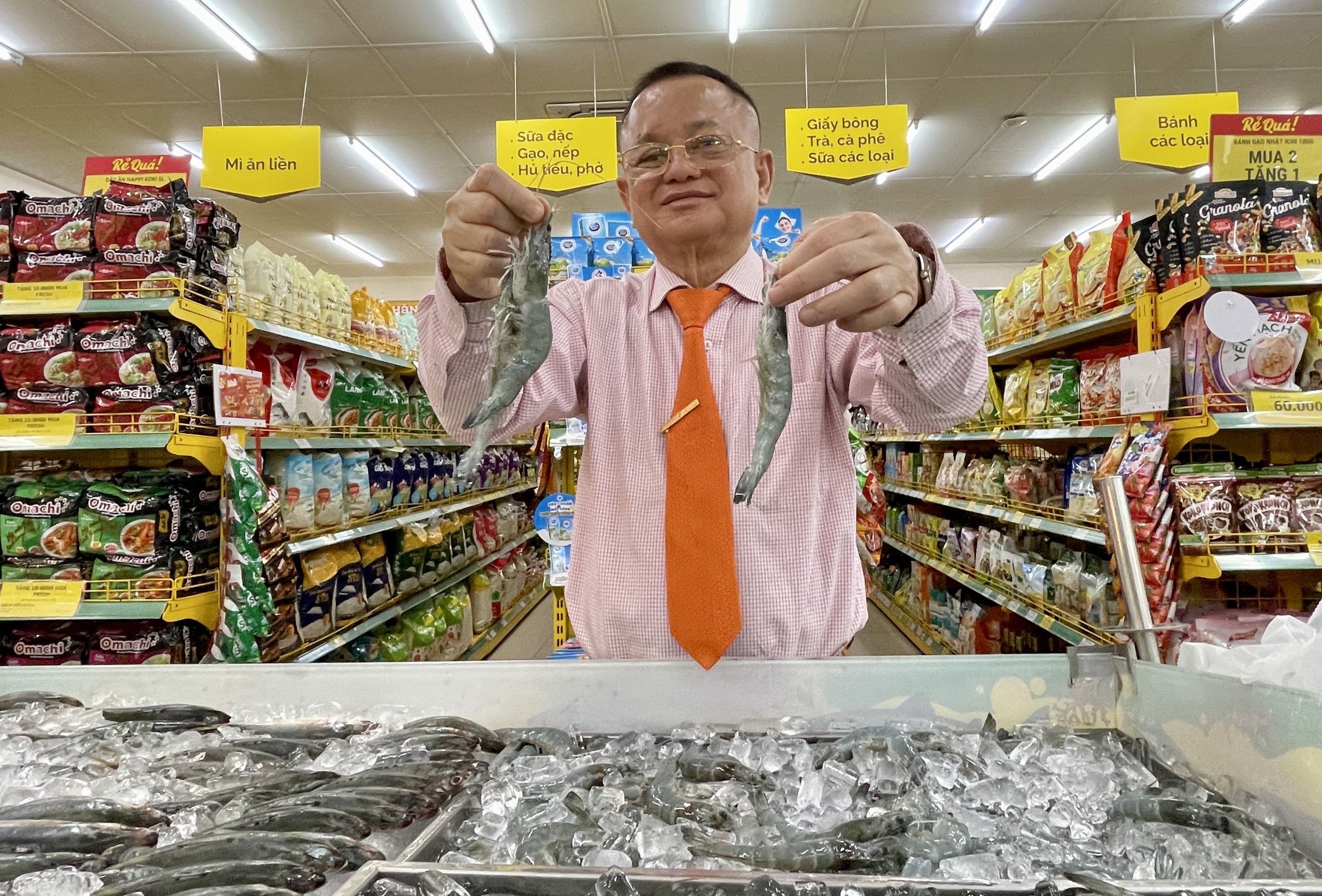 “Vua tôm” Minh Phú đưa tôm tiêu chuẩn xuất khẩu Mỹ, EU vào siêu thị với giá bất ngờ- Ảnh 1.