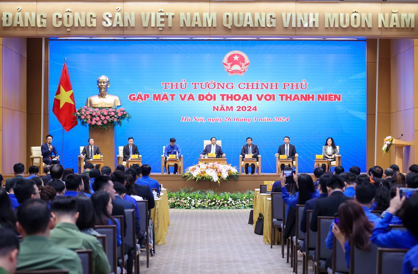 Thủ tướng Phạm Minh Chính đối thoại với thanh niên Việt Nam: Nhiều vấn đề "nóng"- Ảnh 1.