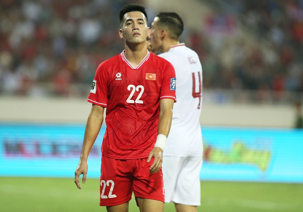 Thảm bại trước Indonesia, ĐT Việt Nam “bay” khỏi tốp 120 FIFA- Ảnh 2.