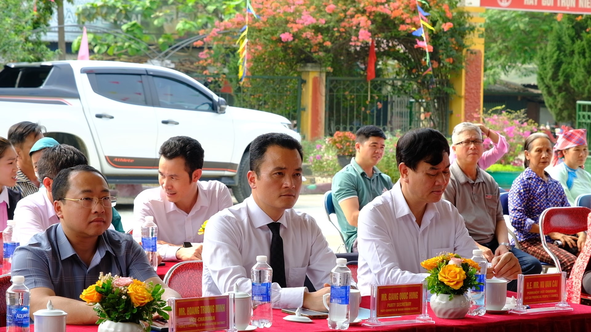 Trao tặng bếp ăn, nhà giáo dục thể chất cho Trường Mầm non vùng cao Lào Cai - Ảnh 1.