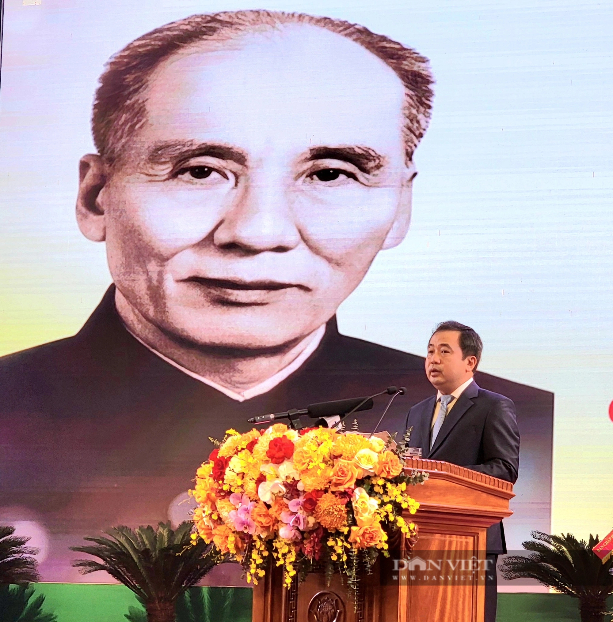 Quyền Chủ tịch Nước Võ Thị Ánh Xuân dự lễ kỷ niệm 120 năm Ngày sinh cố Phó Chủ tịch Nước Nguyễn Lương Bằng- Ảnh 2.