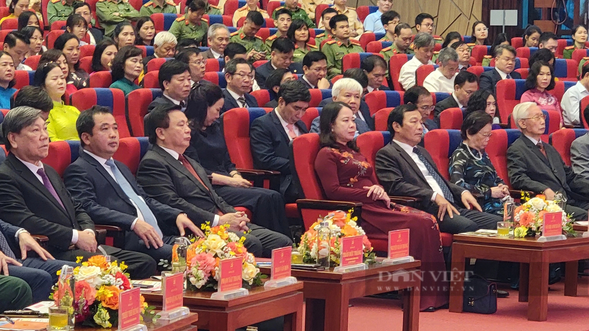 Quyền Chủ tịch Nước Võ Thị Ánh Xuân dự lễ kỷ niệm 120 năm Ngày sinh cố Phó Chủ tịch Nước Nguyễn Lương Bằng- Ảnh 1.