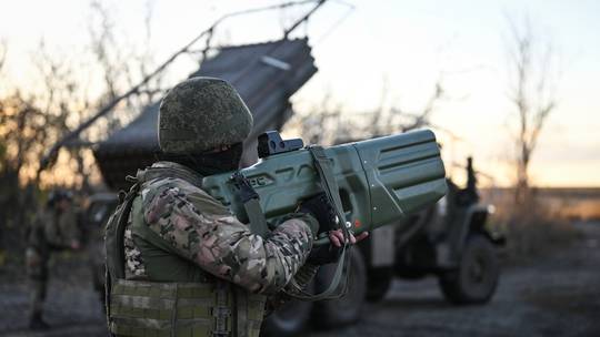 Tướng NATO cảnh báo Nga bẫy Ukraine- Ảnh 1.